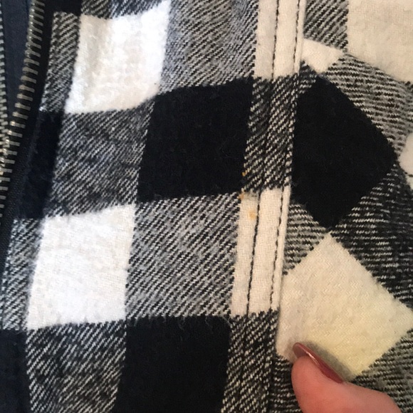 Black and white jacket - Picture 4 of 4